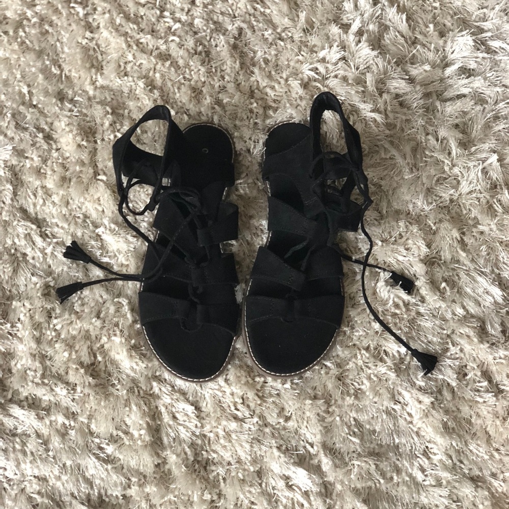 Black gladiator sandals